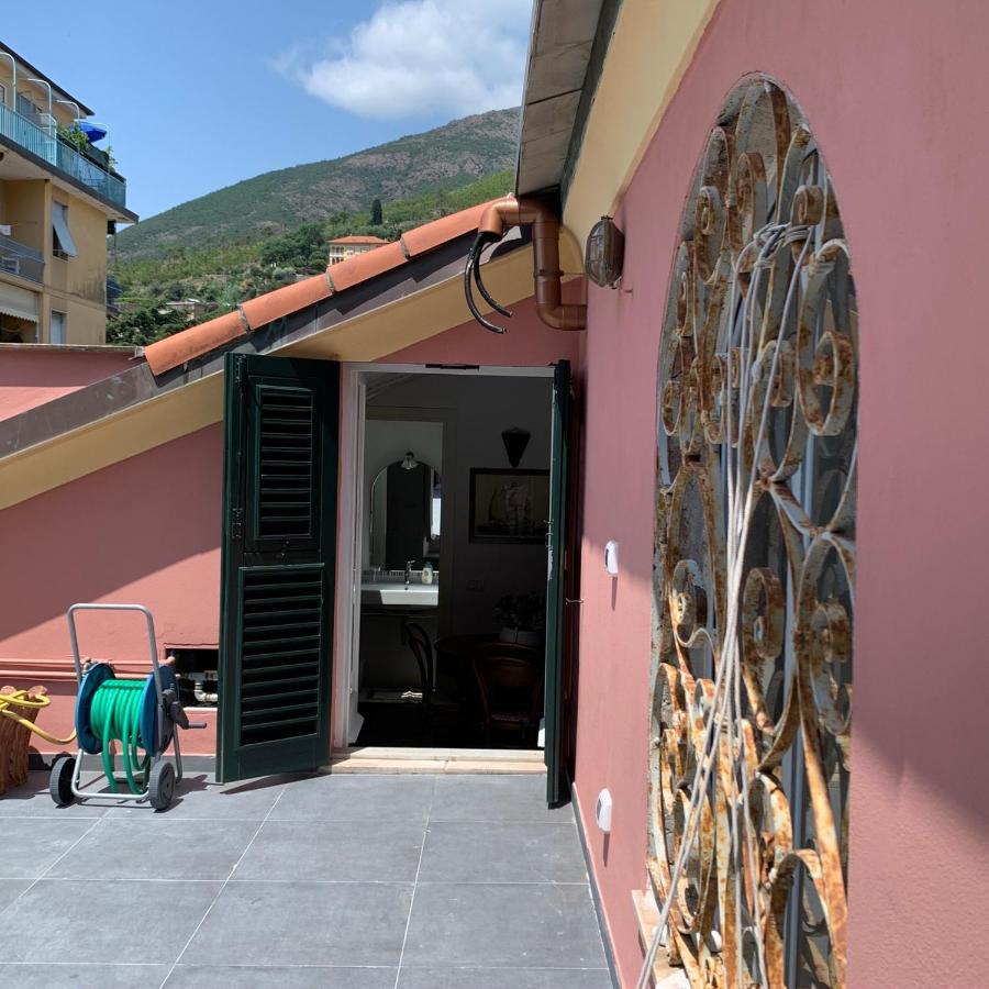La Trabacca, Attico Nel Pieno Centro Di Levanto Exteriör bild